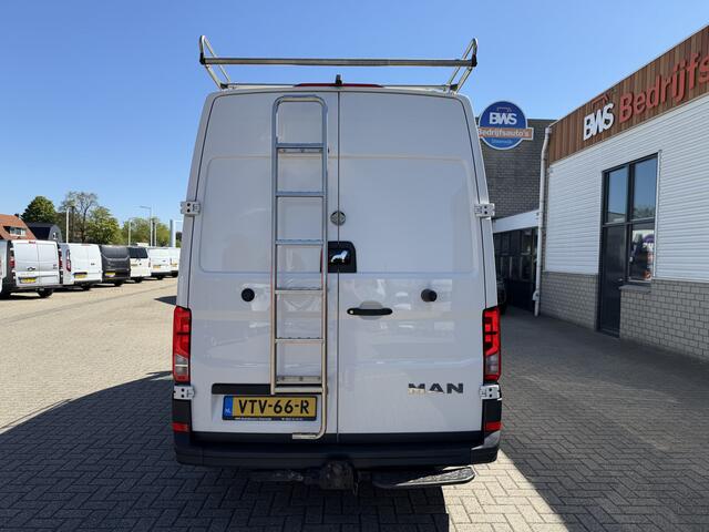 MAN TGE 35 2.0 140pk Standaard automaat L2H2 Hoog / vaste prijs rijklaar ¤ 24.950 ex btw / lease vanaf ¤ 407 / airco / cruise / navi / camera / euro 6 / bpm vrij / imperial + trap / trekhaak !