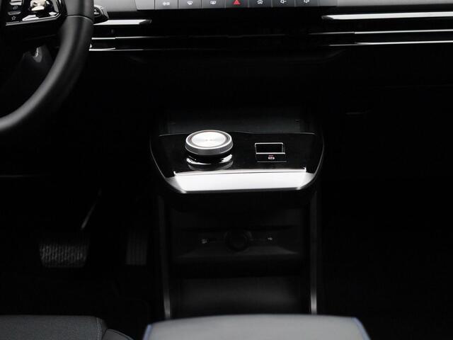 MG 4 MG4 64 kWh Luxury | Navigatie | Parkeersensoren & Camera | Elektrische stoelen |