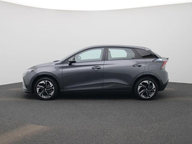 MG 4 MG4 Electric Standard 51 kWh 170PK | Climate Control | Keyless Entry & Start | 17'' Inch Velgen | Parkeersensoren | All Season Banden | Apple CarPlay & Android Auto