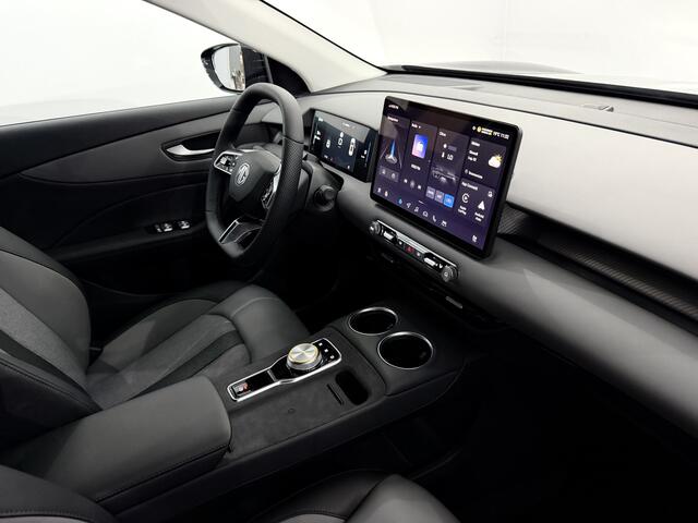 MG 5 MGS5 EV Luxury 64 kWh Nieuw 360 Camera, Navi, Rijstrook correctie, Stoelverwarming, Elektrische achterklep, Half leder, 7 Jaar garantie