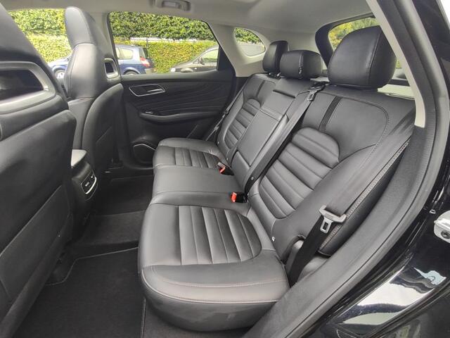 MG EHS LUXURY PHEV