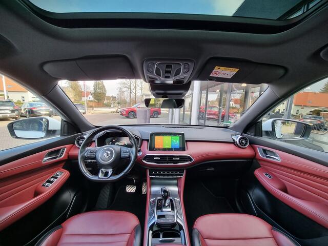 MG EHS 1.5 PHEV | Luxury | 28dkm | Dealer onderhouden | Alle Opties | Nieuwstaat!