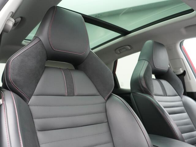 MG EHS 1.5 TGDI Luxury PHEV 258pk Dealer O.H | Trekhaak | Panodak | 360 Camera | Adaptive Cruise | Lederen Sportstoelen Verwarmd | Keyless | Pilot Assist | Blis | Apple Carplay | Virtual | Navigatie | DAB+ | Plug In Hybrid |