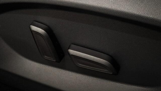 MG MG HS PHEV 1.5 Luxury Trekhaak / Leer / Navigatie