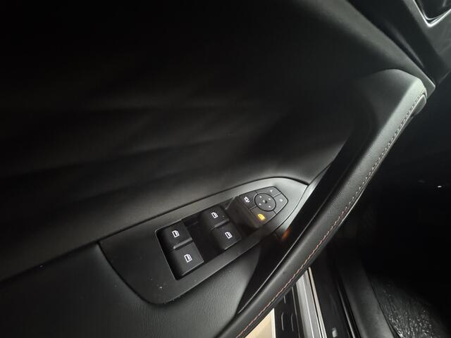 MG MG HS PHEV Hybride 1.5 Luxury Navigatie LMV Cruise Control PDC Achteruit Camera