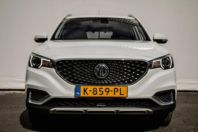 MG ZS MG EV Luxury 45 kWh Panoramadak/ Leer/ Stoelverwarming/ Adapt. cruise/ Camera/ Carplay