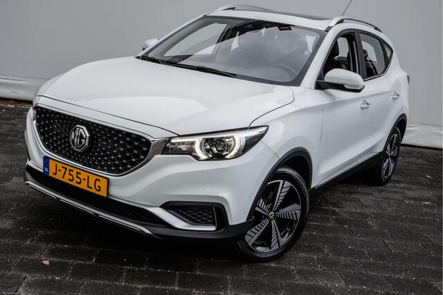 MG ZS MG EV Luxury 45 kWh Panoramadak/ Leer/ Stoelverwarming/ Adapt. cruise/ Camera/ Carplay