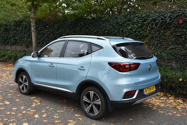 MG ZS MG EV Luxury 45 kWh | LEDER | PANORAMADAK| CARPLAY