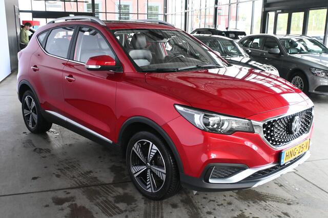 MG ZS MG EV Luxury 45 kWh Apple CarPlay Navigatie Adaptieve Cruise Panoramadak Inruil Mogelijk!