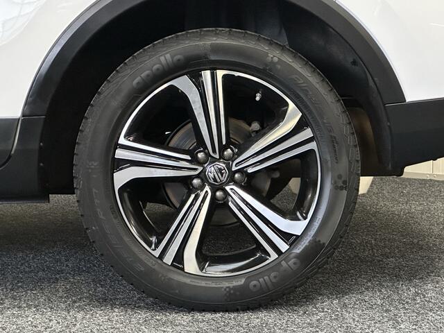 MG ZS 1.5 APPLE CARPLAY NAVIGATIE BLUETOOTH LED VERLICHTING LM VELGEN 17 INCH PARKEERSENSOREN ACHTER ZEER NETTE STAAT