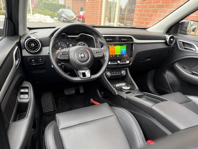 MG ZS MG EV Luxury 45 kWh PANODAK / LEER / STOELVERW. / CAMERA / CARPLAY