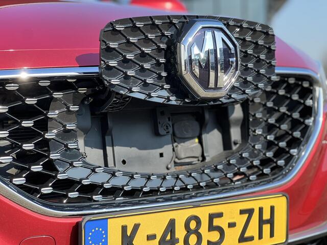 MG ZS MG EV Luxury 45 kWh | 100% Elektrisch | Elek. Schuif/Kantel Dak | Apple Carplay & Android Auto | 17" LM Velgen