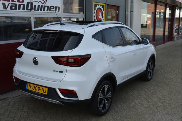 MG ZS MG EV Luxury 45 kWh O.a: SOH 90.5, Pano, PDC, Leder, Airco, Carplay, Etc. All-in prijs!