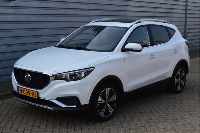 MG ZS MG EV Luxury 45 kWh O.a: SOH 90.5, Pano, PDC, Leder, Airco, Carplay, Etc. All-in prijs!