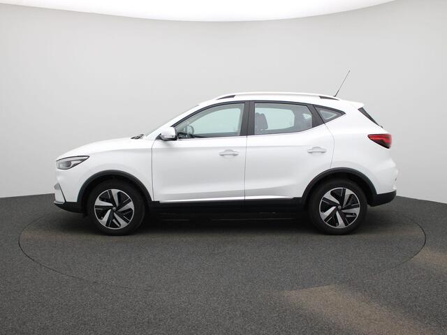 MG ZS MG EV EV Standard Range Comfort 50 kWh | Climate Control / ECC | Licht metalen velgen 17 inch | Cruise control Adaptive | Navigatie | Stoelverwarming | LED koplampen | Park Distance Control achter | Achteruitrijcamera | Dakrailing |