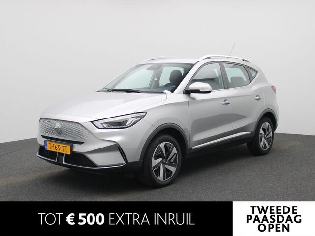 MG ZS MG EV EV Standard Range Comfort 50 kWh | Climate Control / ECC | Cruise control Standaard | Connectiviteit af fabriek | Navigatie | Stoelverwarming | LED koplampen | Park Distance Control achter | Achteruitrijcamera | Dakrailing |