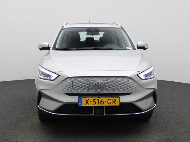 MG ZS MG EV EV Standard Range Luxury 50 kWh | Climate Control / ECC | Open dak schuif/kantel | Cruise control Adaptive | Navigatie | Lederen bekleding zwart | Stoelverwarming | LED koplampen | Park Distance Control voor en achter | Achteruitrijcamera | Dakraili