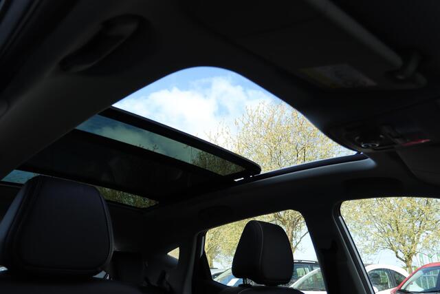 MG ZS MG EV LUXURY 45KWH | PANO | ADAPT. CRUISE | CARPLAY | CAMERA | TREKHAAK | LED | LEDER