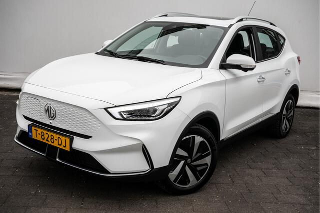 MG ZS MG EV Long Range Luxury 70 kWh SOH 97% Panoramdak/ Leer/ 17" Lmv/ Stoelverwarming/ Adapt. cruise/ Camera/ Carplay