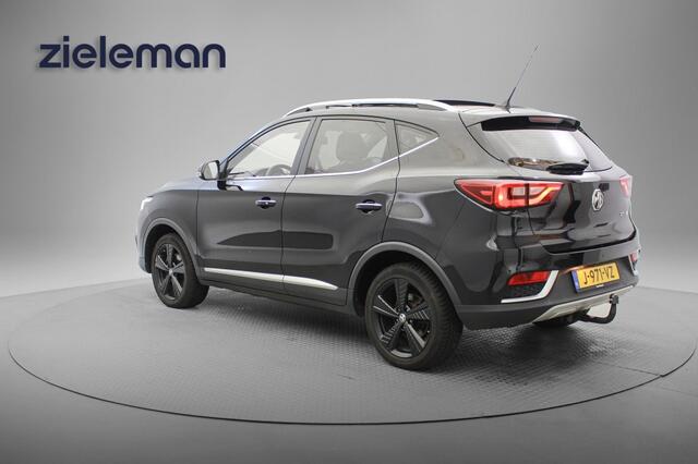 MG ZS Luxury 45 kWh - Carplay, Panorama, Leer, Camera, Trekhaak, Stoelverw.