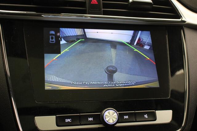 MG ZS Luxury 45 kWh - Carplay, Panorama, Leer, Camera, Trekhaak, Stoelverw.