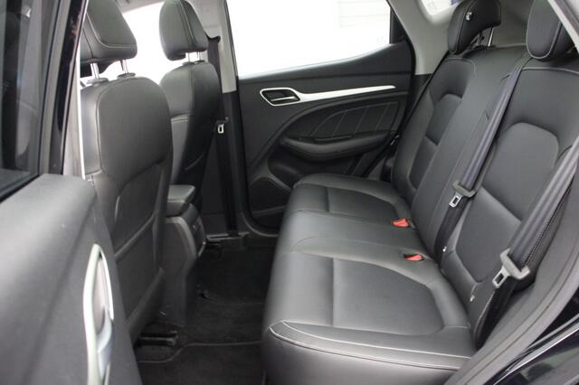 MG ZS Luxury 45 kWh - Carplay, Panorama, Leer, Camera, Trekhaak, Stoelverw.