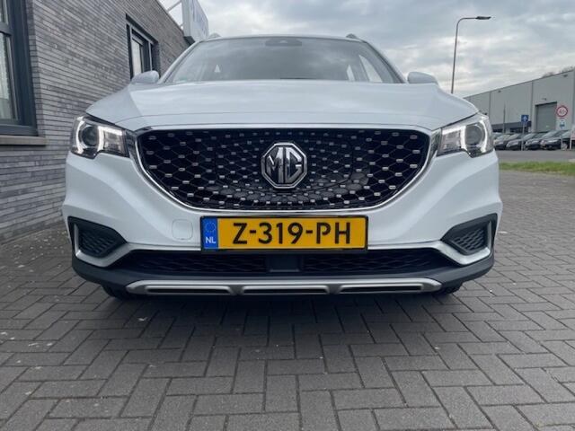 MG ZS EV Luxury 45kWh