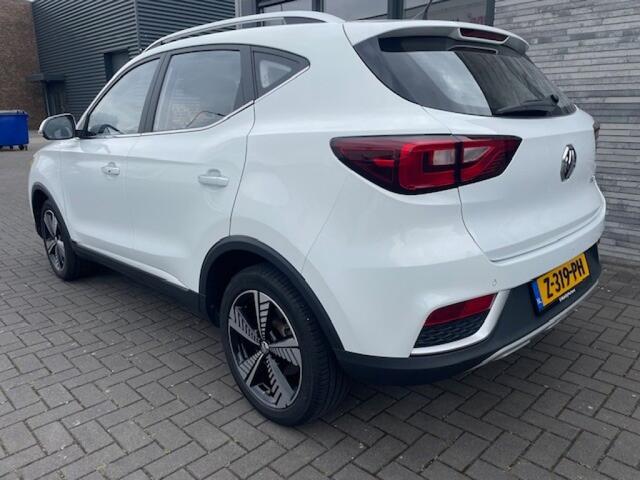 MG ZS EV Luxury 45kWh