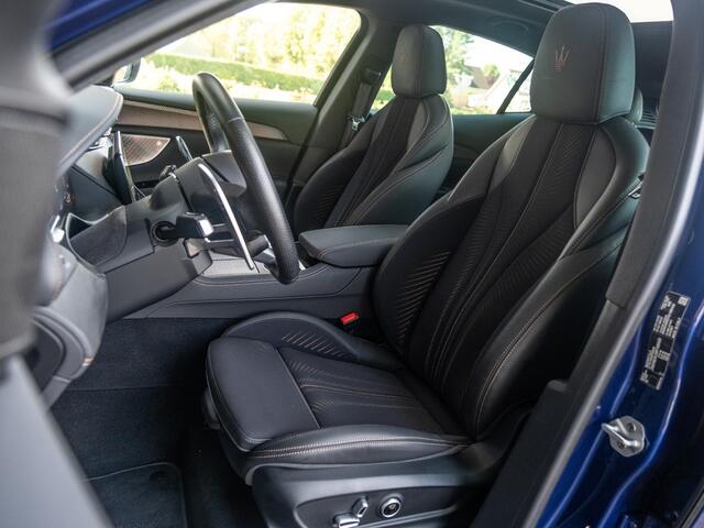 Maserati Grecale AWD Folgore 105kWh | Volleder | Sonus Faber Surround | 360cam | HUD | Panoramadak | Adap Cruise | Elek klep | 4-zone ECC | Carbon | Achterbankverwarming | Elek Garagedeur opener