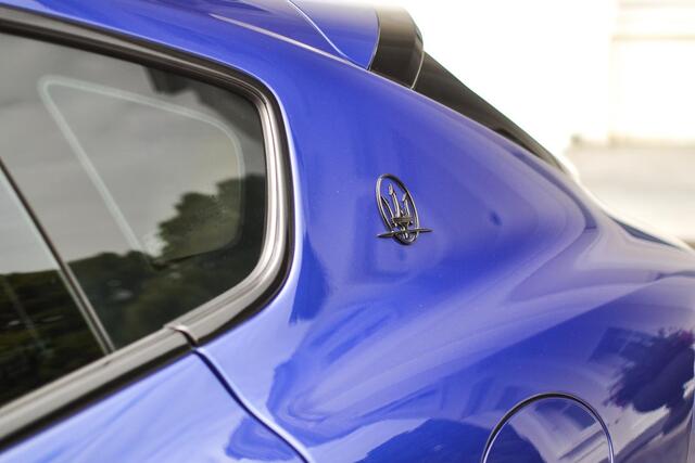 Maserati Levante 3.0 V6 S 430PK | Pano | NP 160.000 | Memory |