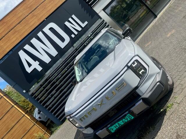 Maxus eTERRON 9 eTerron 9 102 kWh Premium BEDRIJFSWAGEN 5 PERS DIRECT UIT VOORRAAD PRIMEUR 1E VOL ELECTRISCHE BEDRIJFSWAGEN 3500 KG TREK GEWICHT TOEGESTAAN IN EMISSIE ZONE . FISCAAL ZEER VOORDELIG . 430 KM WLTP BEREIK