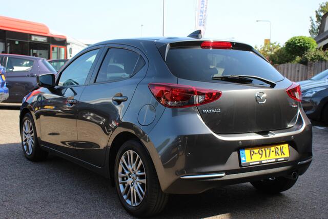 Mazda 2 1.5 Skyactiv-G Luxury | Stoel-/stuurverwarming | BSM | Sensoren | Carplay/Android auto |
