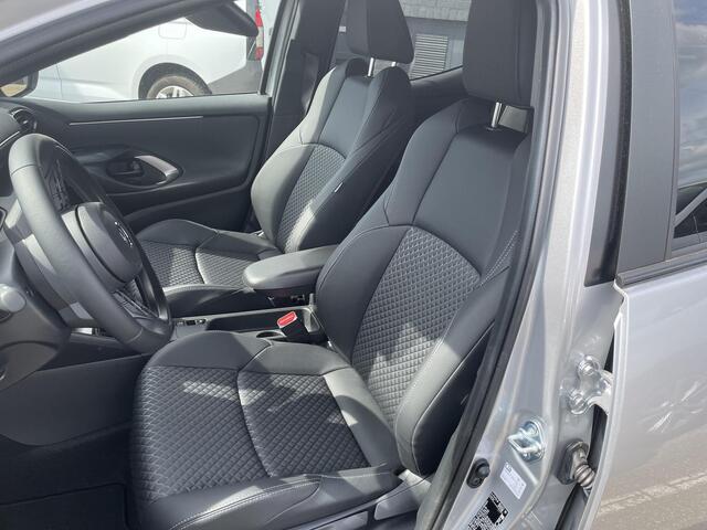 Mazda 2 Hybrid 1.5 Homura , Demovoordeel ¤ 3.000,-, Automaat, Apple Carplay, Clima, Adap.Cruise, LMV 17 Inch, Camera, PDC, Stuur/Stoelverwarming