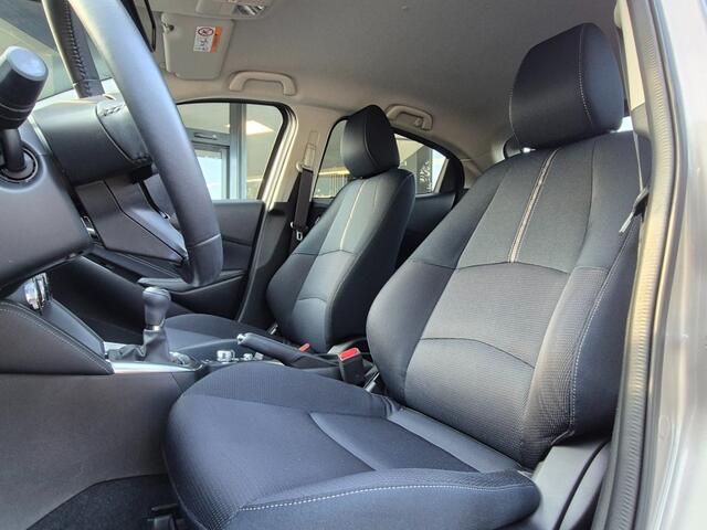 Mazda 2 SKYACTIV-G 90 LUXURY / Carplay