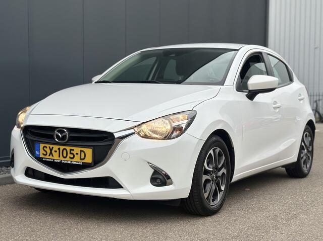 Mazda 2 1.5 Skyactiv-G Dynamic+ / Navigatie