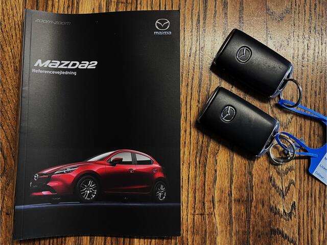 Mazda 2 1.5 SkyActiv-G 90 Homura - Stoel- stuurverwarming, Cruise, Achteruitrijcamera, Airco!