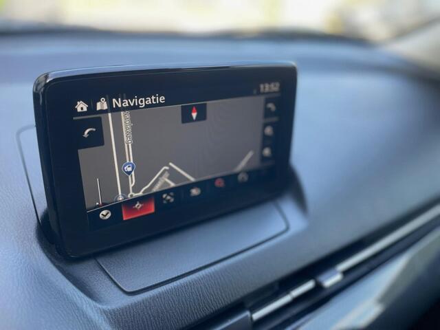 Mazda 2 1.5 Skyactiv-G Dynamic+ | Navi | All Season banden | Parkeersensoren |
