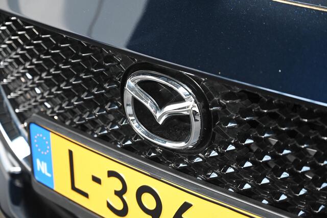 Mazda 2 Skyactiv-G 90 6MT Luxury *Trekhaak* *Dealeronderhouden* *All-in prijs*