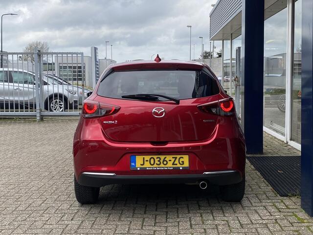 Mazda 2 1.5 Skyactiv-G Signature / NL-Auto / Adaptieve Cruise-Control met Stop & Go / Climate-Control / Head-Up-Display / Stoelverwarming / Stuurverwarming / Dodehoek-Detectie / Apple-Carplay & Android-Auto / Keyless / LED / DAB Radio-Bluetooth / Navi / 360°-Came