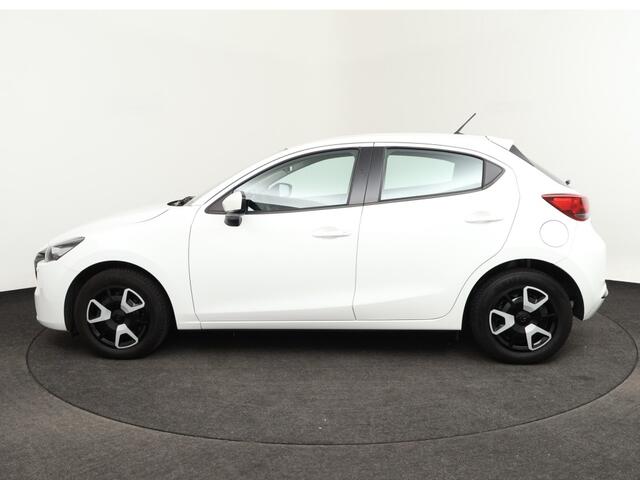 Mazda 2 1.5 Cent Line | Convenience & Connectivity