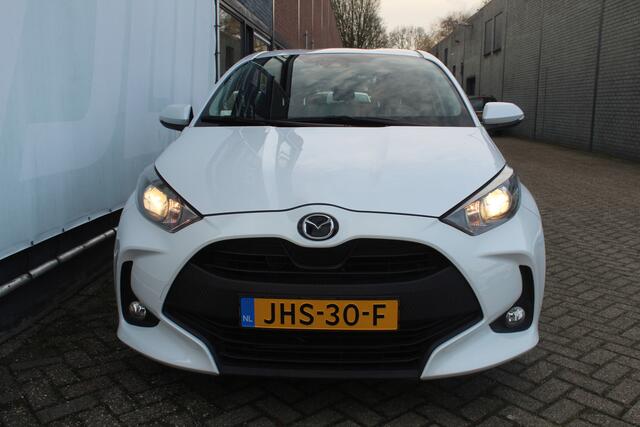 Mazda 2 Hybrid Toyota Yaris Hybrid 1.5 Centre-line Stuur- en Stoelverwarming l Apple Carplay/ Android auto l Keyless l Automaat l Parkeercamera l Cruise control l
