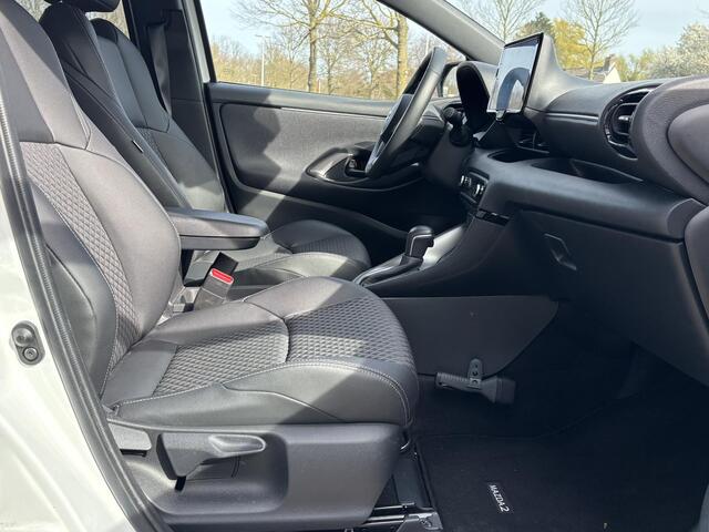 Mazda 2 Hybrid 1.5 Homura 1e Eig., NL-Auto, Apple Carplay/ Android Auto, A-Rij-Camera, Parkeerhulp vóór, Key-Less, Trekhaak, Stoelverwarming , Stuurverwarming, LM Black.