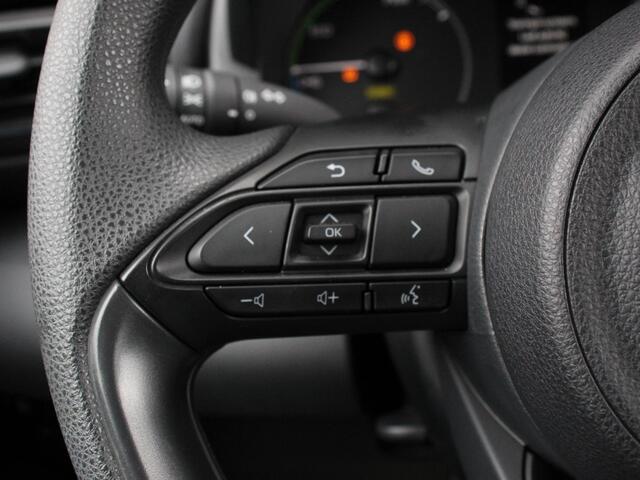 Mazda 2 1.5 Automaat Hybrid Prime-line Airco Adaptieve cruise control Achteruitrijcamera Lane assist Navigatie Apple Carplay/ Android auto