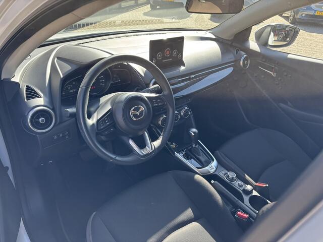 Mazda 2 1.5 Skyactiv-G Luxury / Android Auto / Applecarplay / Navi / Automaat / Winterset aanwezig /