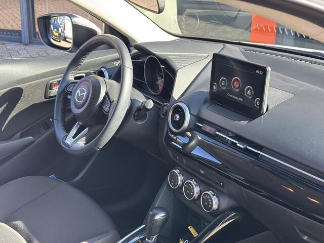 Mazda 2 1.5 Skyactiv-G Luxury / Android Auto / Applecarplay / Navi / Automaat / Winterset aanwezig /