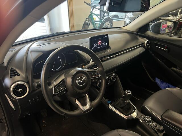Mazda 2 1.5 Hybrid /Skyactiv-G Signature / Camera / Head-up / Stoel-Stuurverw. /