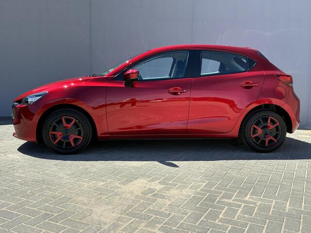 Mazda 2 1.5 Automaat SkyActiv-G 90 Exclusive-Line / Trekhaak (900KG) / Dealer Onderhouden / Apple Carplay/Android Auto / Stoelverwarming / Cruise Control / Airco /
