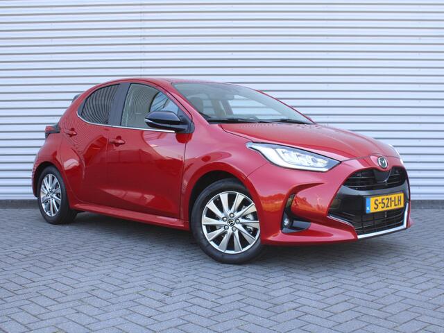 Mazda 2 Hybrid 1.5 Select | Trekhaak | Stuur-/stoelverwarming | Camera | HUD | Inductielader | Dodehoek detectie | Cruise adapt. | Clima | 16" LM |