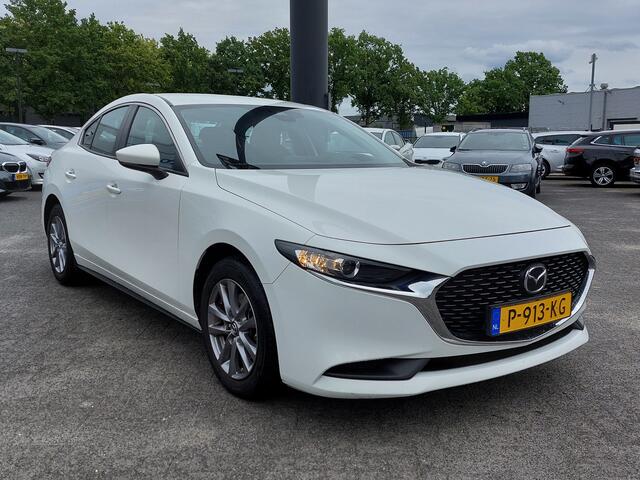 Mazda 3 2.0 e-SkyActiv-G M Hybrid 122pk | Origineel NL | Navi | Apple Carplay + Android Auto | Airco | Adap.Cruise | Led Koplampen | Pdc+Camera | Rijstrook+Licht+Regensensor | 16''lm