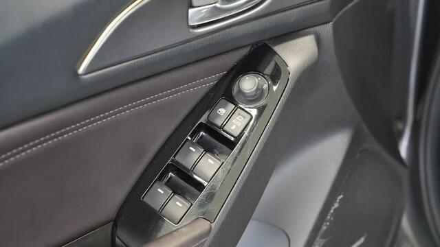 Mazda 3 2.0 SkyActiv-G 120 TS